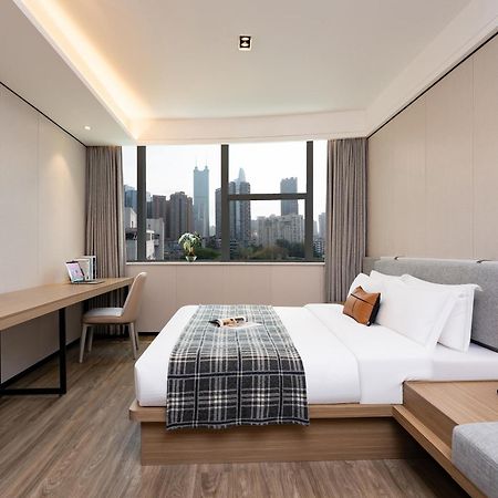 Cm Serviced Apartment Shenzhen Dongmen Bagian luar foto