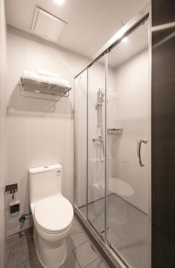 Cm Serviced Apartment Shenzhen Dongmen Bagian luar foto