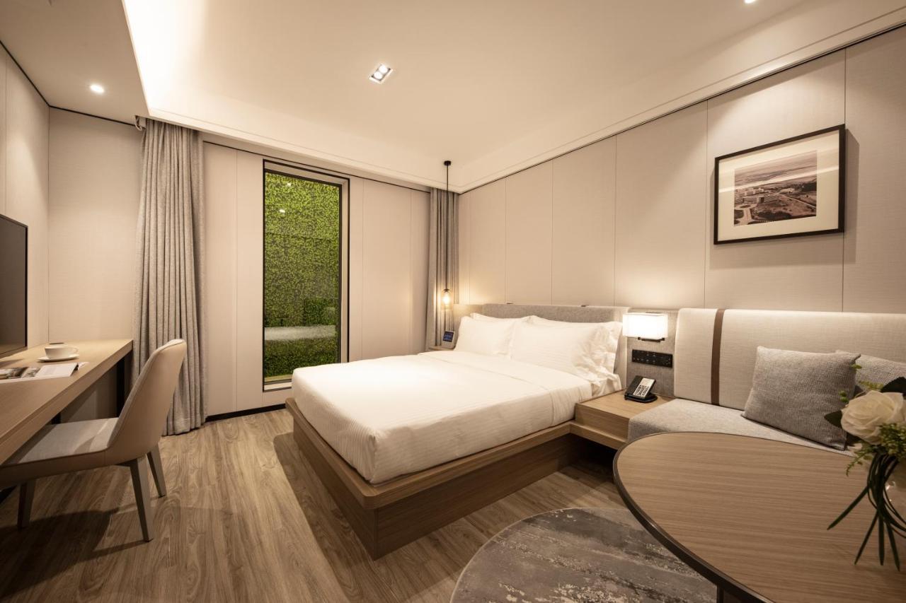 Cm Serviced Apartment Shenzhen Dongmen Bagian luar foto