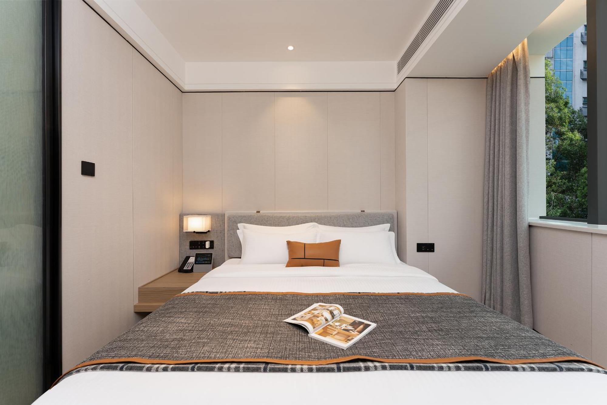 Cm Serviced Apartment Shenzhen Dongmen Bagian luar foto