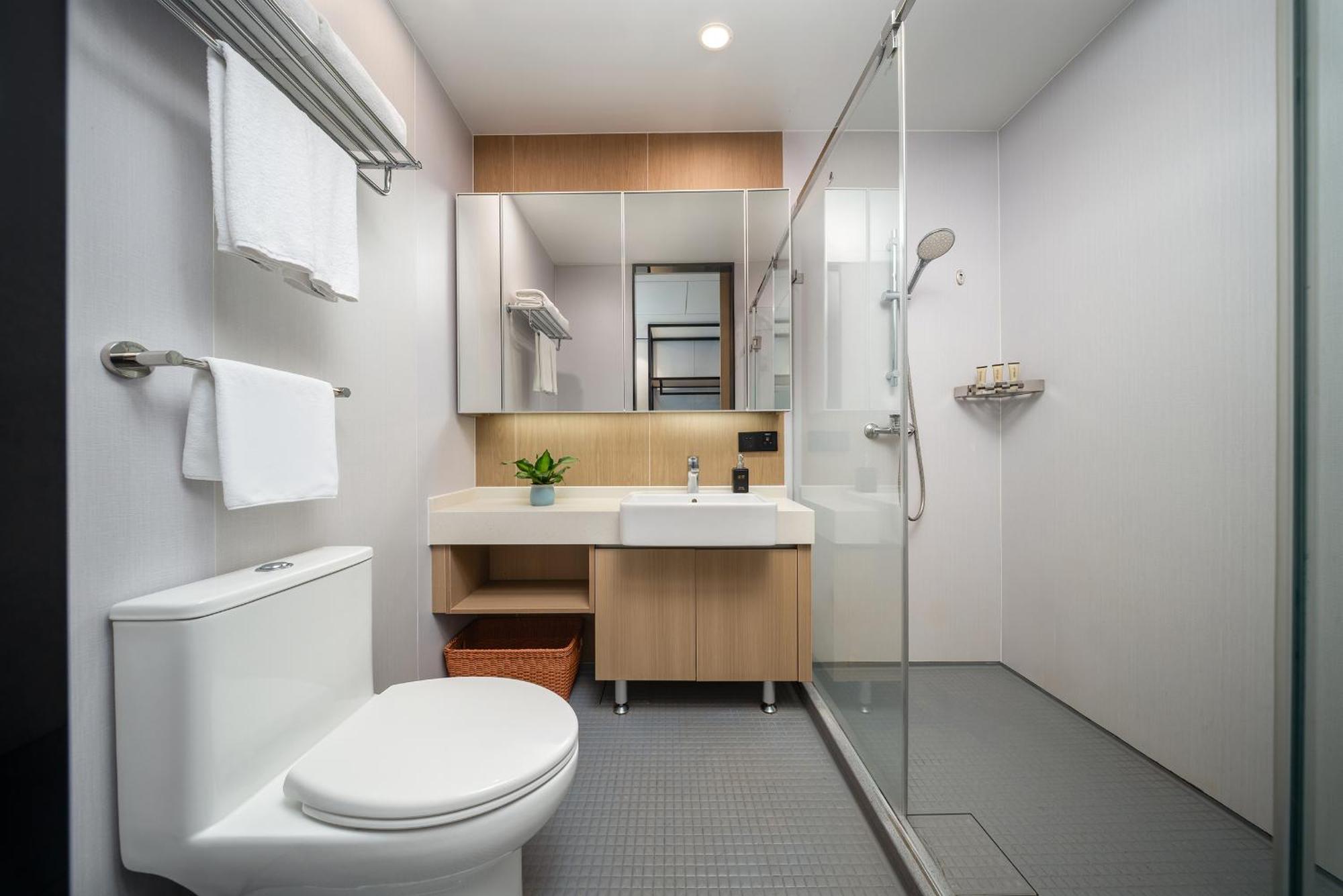 Cm Serviced Apartment Shenzhen Dongmen Bagian luar foto